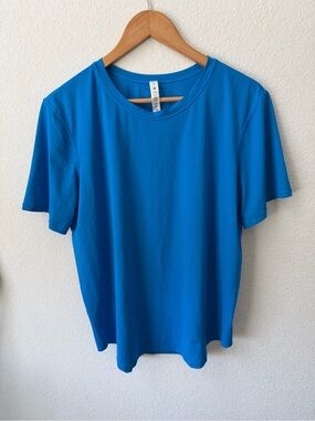 lululemon Blue Athletic Tee Size 14